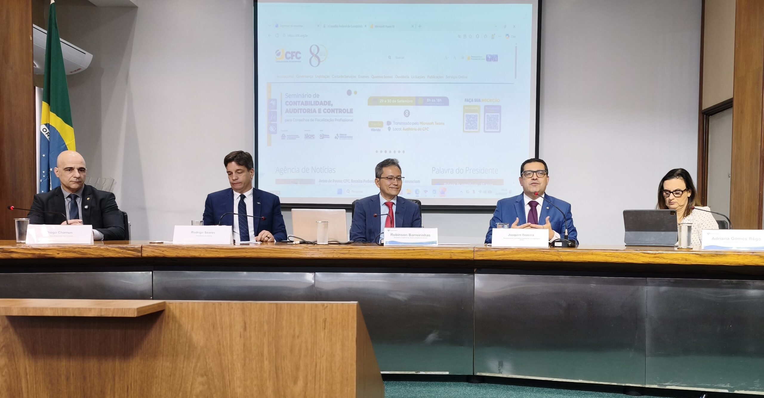 Empresas do Simples poderão rever opção pelo recolhimento de IBS e CBS após definição de alíquota