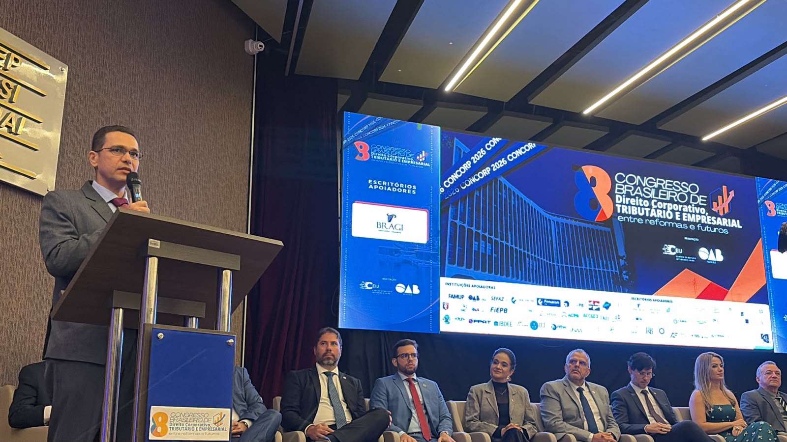Fenacon participa do 8º Congresso Brasileiro de Direito Corporativo, Tributário e Empresarial